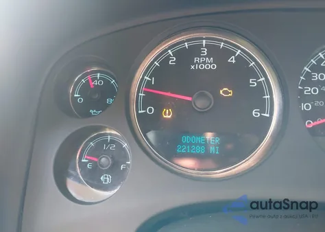 2008 Chevrolet Tahoe z USA, uszkodzony, nr VIN 1GNFC13CX8R142318